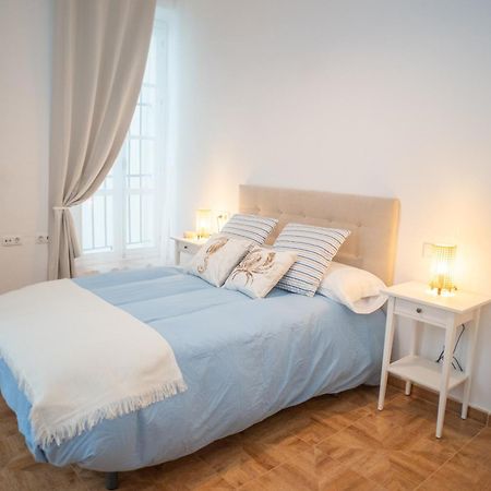 Apartamento Encarnacion Playa Caleta Cadiz Ngoại thất bức ảnh